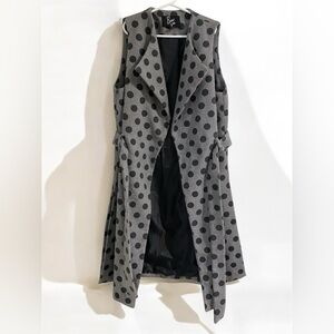 🔮 Polka dot vest size small but it also fits Medium 🔮